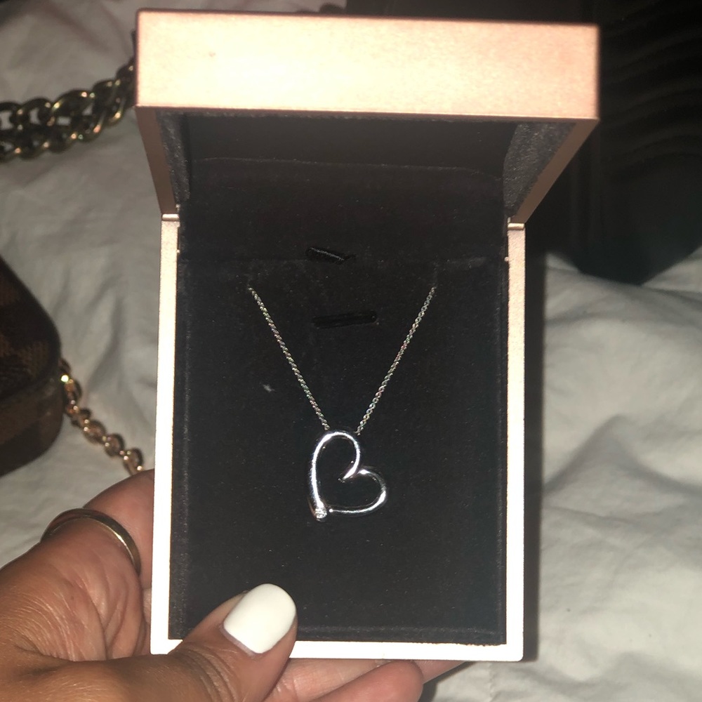 white gold heart necklace